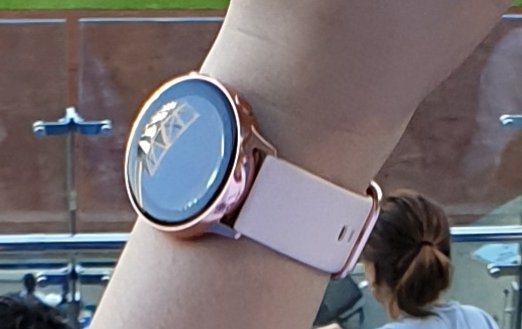 Galaxy Watch Active 2 cũng được xuất hiện