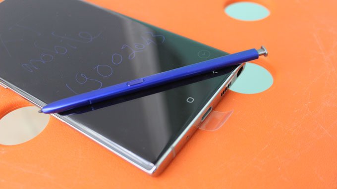 Samsung đã bổ sung rất nhiều tính năng cao cấp trên bút S-Pen mang đến trải nghiệm tốt nhất cho người dùng 