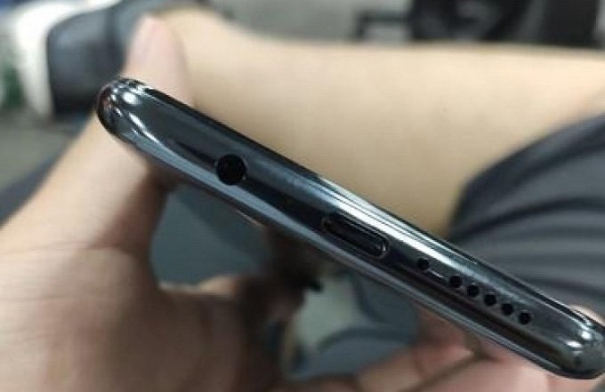 Ảnh thực tế Redmi Note 8 có jack 3.5mm