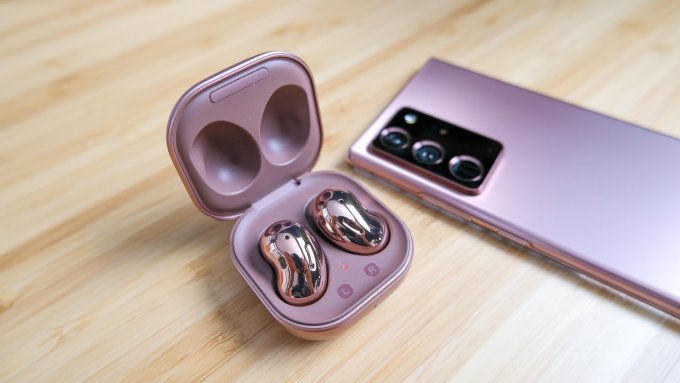 Các tính năng bổ sung của Galaxy Buds Pro giống với Galaxy Buds Live