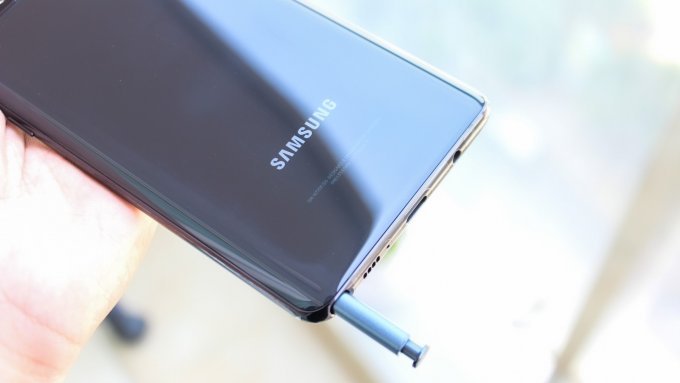 Samsung Galaxy Note 10 Lite - flagship giá rẻ