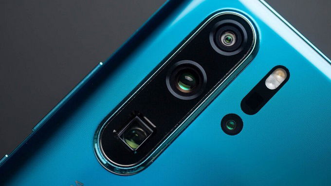 Cum camera Huawei P30 Pro với khả năng zoom 50X