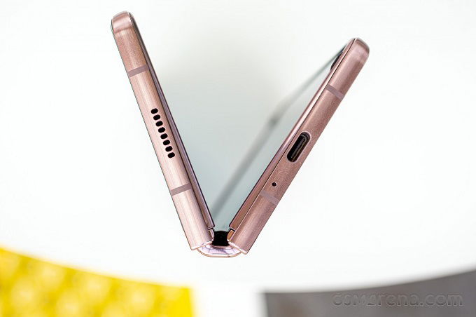 Galaxy Z Fold 3 sẽ có màn hình nhỏ hơn Z Fold 2