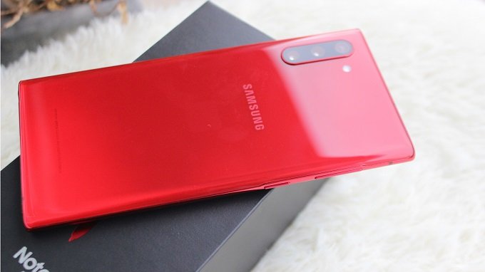Tông màu đỏ tươi ấn tượng của Galaxy Note 10 5G Aura Red