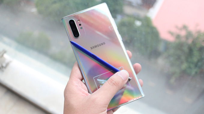 Galaxy Note 10+ Plus 5G có thiết kế đẹp và cao cấp