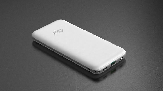 Thứ 2 là pin sạc dự phòng Innostyle Powergo Pro 10.000mAh