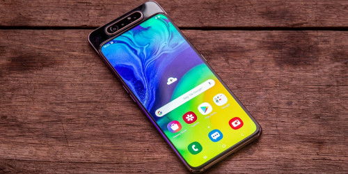 Thế hệ Galaxy A82 có thể sẽ được ra mắt trong năm nay, hồi sinh thiết kế camera lật