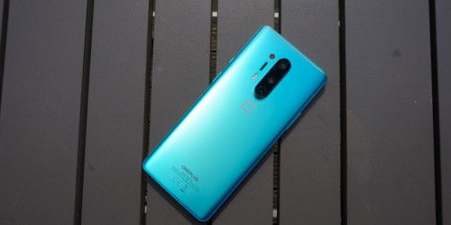 OnePlus 8 và OnePlus 8 Pro đã nhận được đợt cập nhật phần mềm đầu tiên trước thời điểm mở bán