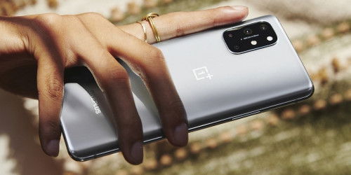 Mổ bụng OnePlus 8T, tìm hiểu xem pin tách rời là như thế nào