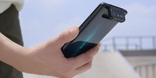 Trên tay Zenfone 7 Pro - Camera lật tạo nên được một sự khác biệt thực sự