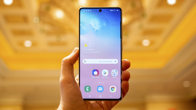 Màn hình Infinity O mang phong cách giống Galaxy Note 10