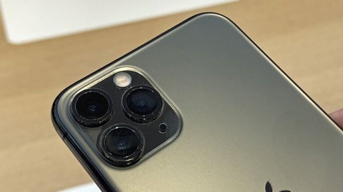 iPhone 11 Pro có đến 3 camera chính