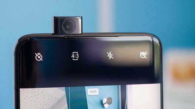 Nokia 8.2 sở hữu hệ thống camera chính bao gồm 2 ống kính có độ phân giải lần lượt là 13MP và 12MP