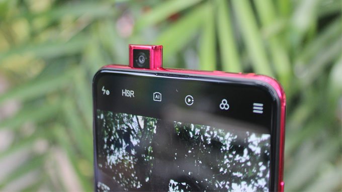 Camera selfie Redmi K20 Pro 64GB được thiết kế theo dạng pop-up