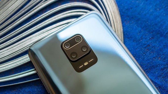Redmi Note 9 Pro sở hữu hệ thống camera độc đáo ở mặt sau với 4 ống kính 