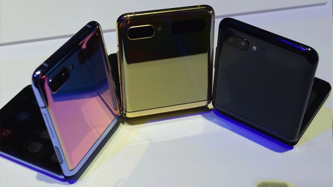 Thiết kế Galaxy Z Flip cực kỳ độc đáo