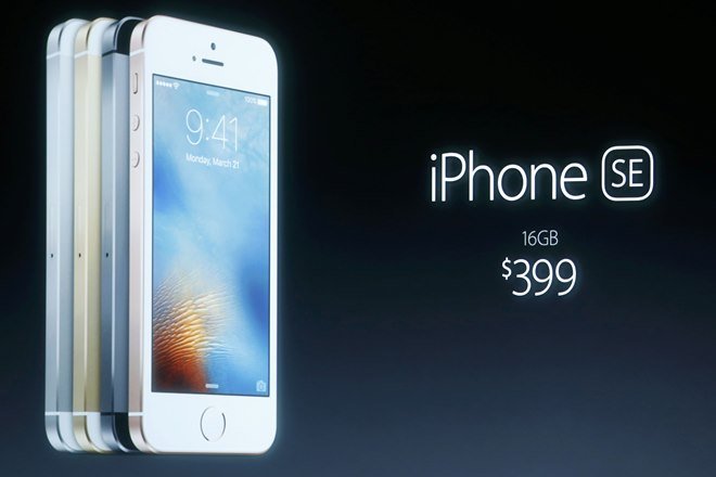  iPhone SE có giá bán khởi điểm là 399 USD (khoảng 9.2 triệu đồng) 