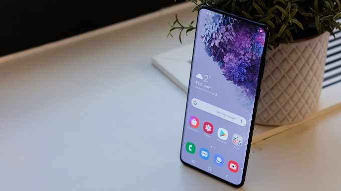 thiết bị sử dụng màn hình AMOLED 120Hz