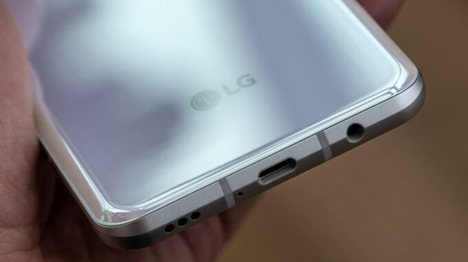 LG V60 ThinQ 5G sử dụng viên pin có dung lượng khủng 5.000 mAh