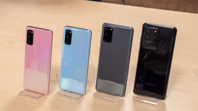 bộ 3 Samsung S20 – Galaxy S20, Galaxy S20 Plus và Galaxy S20 Ultra sẽ có 4 màu, bao gồm: Đen, Hồng, Xám và Xanh.