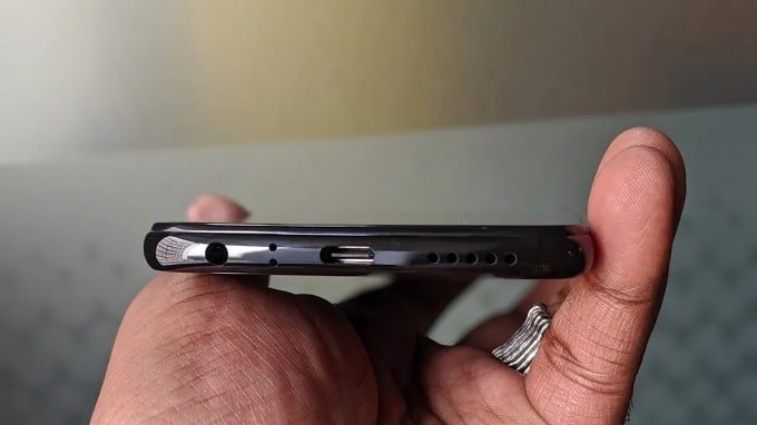 Thiết kế Redmi Note 8 vuông vắn hơn Redmi Note 8 Pro