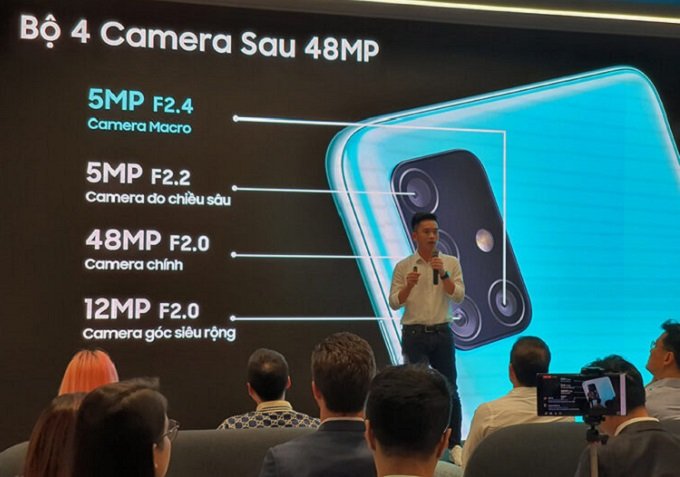 Galaxy A51 được trang bị camera 4 ống kính ở mặt sau