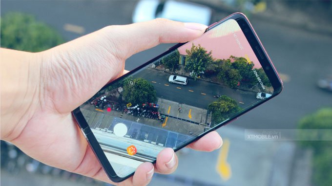 Galaxy S9 sở hữu thiết kế nhỏ gọn, chipset mới hơn