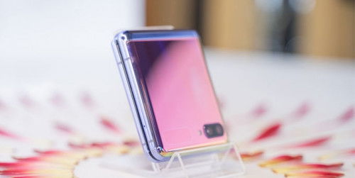 05 Lý do vì sao Galaxy Z Flip sẽ thành công hơn Galaxy Fold