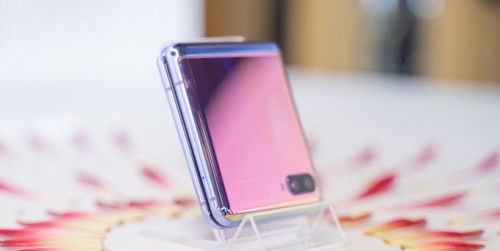 Galaxy Z Flip cháy hàng ngay khi mở bán tại Trung Quốc chỉ sau vài phút