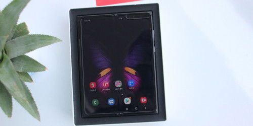 Phiên bản Galaxy Fold 5G - Chiếc Galaxy W20 lộ diện thiết kế đầy đủ