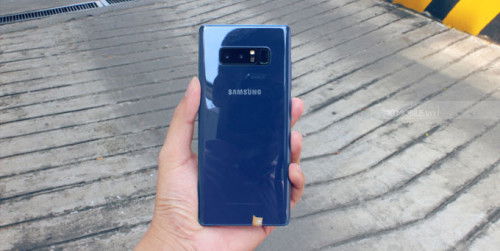 Galaxy Note 8 và Galaxy S9 giá dưới 7 triệu, mua máy nào?