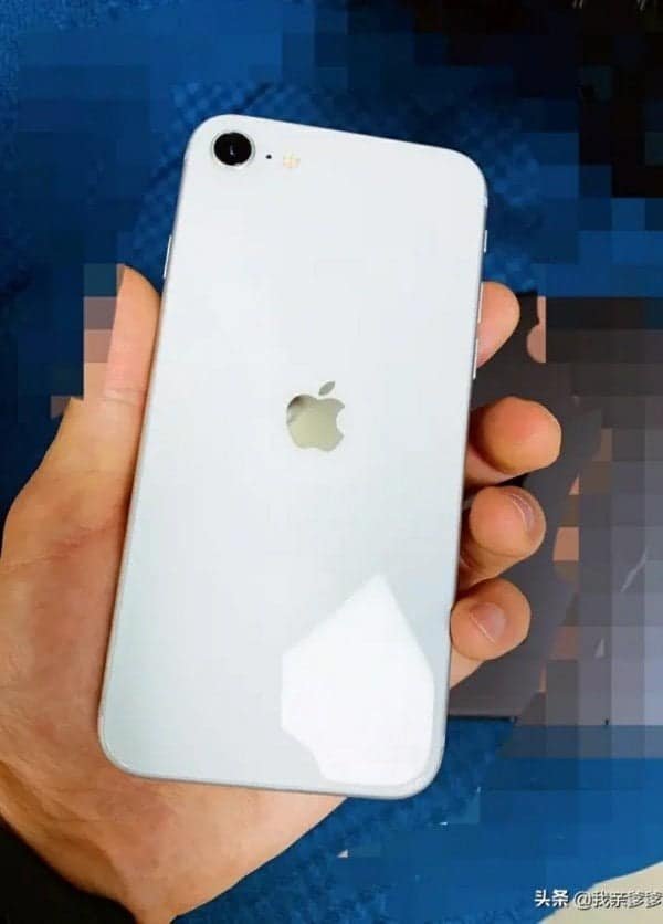 Hình ảnh trên tay iPhone 9 lộ diện, thiết kế giống iPhone 8
