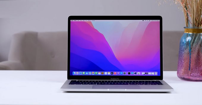 Phân tích chi tiết MacBook Pro M2 của Apple mới nhập về Việt Nam