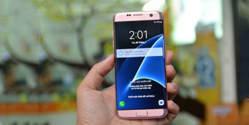 Bồi hồi với Galaxy S7 Edge Hàn Quốc: Flagship năm ấy giờ ra sao?