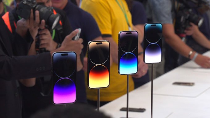Samsung Display nhận đơn đặt hàng 30 triệu tấm nền iPhone 14 từ Apple