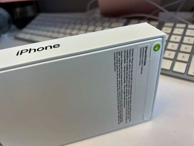 Tổng hợp hình ảnh thực tế của iPhone 14 Pro Max: hộp đựng