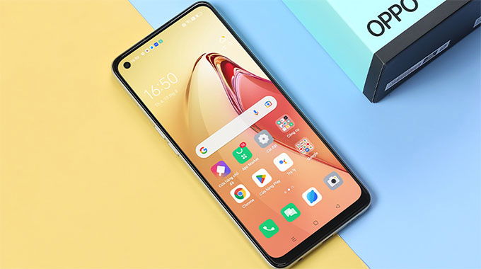 OPPO Reno 8 5G được trang bị màn hình AMOLED