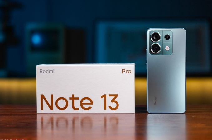 Trên tay hộp Redmi Note 13 Pro