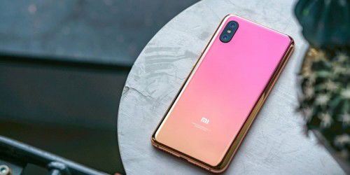 Đánh giá Mi 8 Pro phiên bản màu hồng lấp lánh cực kỳ độc đáo