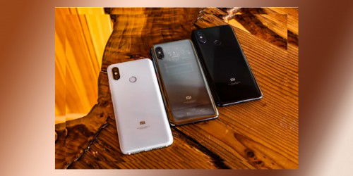 Xiaomi Mi 8 và Mi 8 EE: Đâu là sự khác biệt của cặp song sinh?