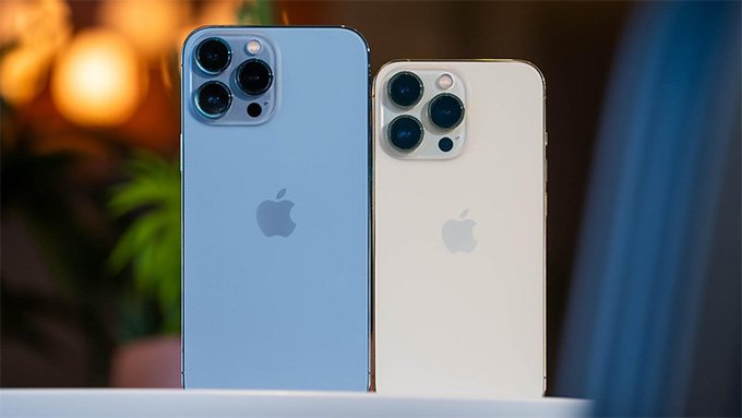 Camera iPhone 13 Pro và Pro Max không có bất kỳ khoảng cách nào
