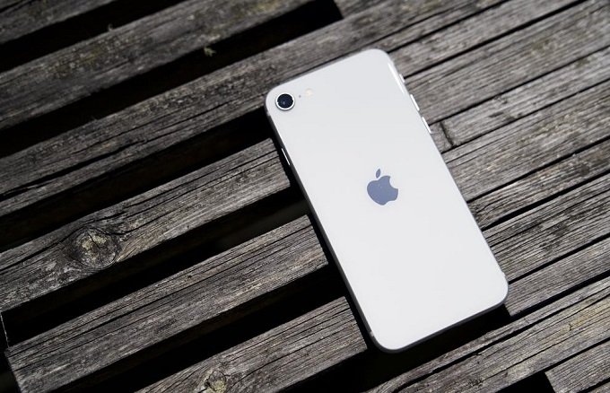 iPhone 13 ra mắt, iPhone SE 2020 giảm chỉ còn từ 8 triệu đồng