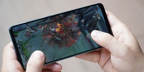 Top smartphone chơi game tốt nhất 2022: Thiết kế không hầm hố, giá khoảng 12 triệu đồng