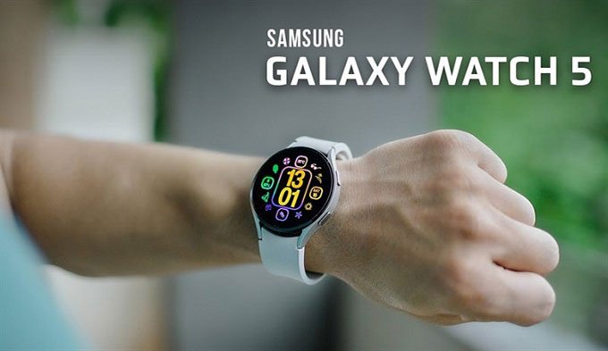 Galaxy Watch 5 có thiết kế khác biệt với Apple Watch SE 2