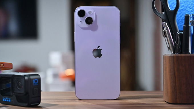 So sánh chi tiết iPhone 14 và Google Pixel 7: Năng lượng