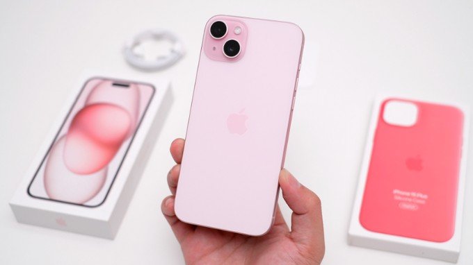 Mẫu iPhone 15 Plus màu hồng hot nhất thời điểm hiện tại