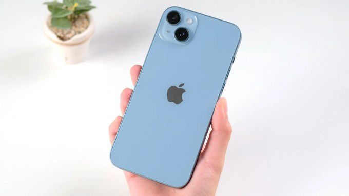 Nên mua iPhone 14 Plus khi iPhone 15 series vừa ra mắt