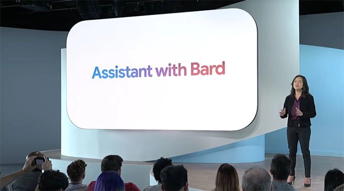 Samsung có thể sẽ tích hợp trợ lý Google Assistant với chatbot AI Bard cho Galaxy S24 và Galaxy S23 vào đầu năm sau