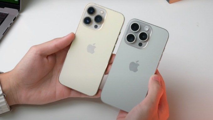 iPhone 15 Pro cũng cho cảm giác cầm nắm thoải mái hơn iPhone 13 Pro