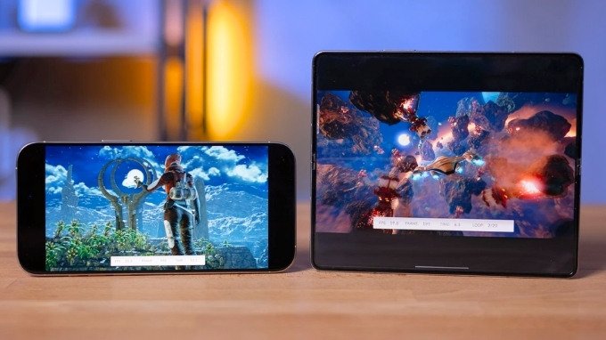 Hiệu năng chơi game trên iPhone 15 Pro Max và Galaxy Z Fold 5